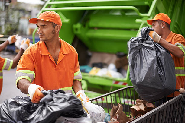 Best Junk Hauling Services  in Saunders Lake, OR